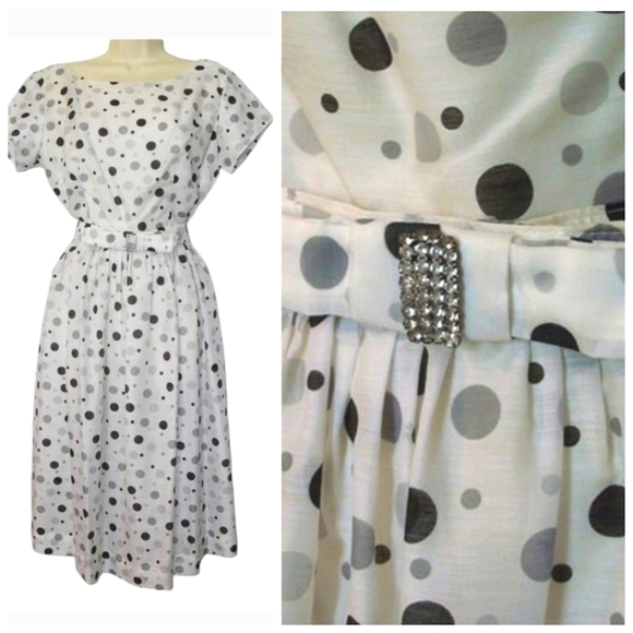 Vintage Dresses & Skirts - Vintage 1950s White & Black Polka Dots Print Dress with Belt